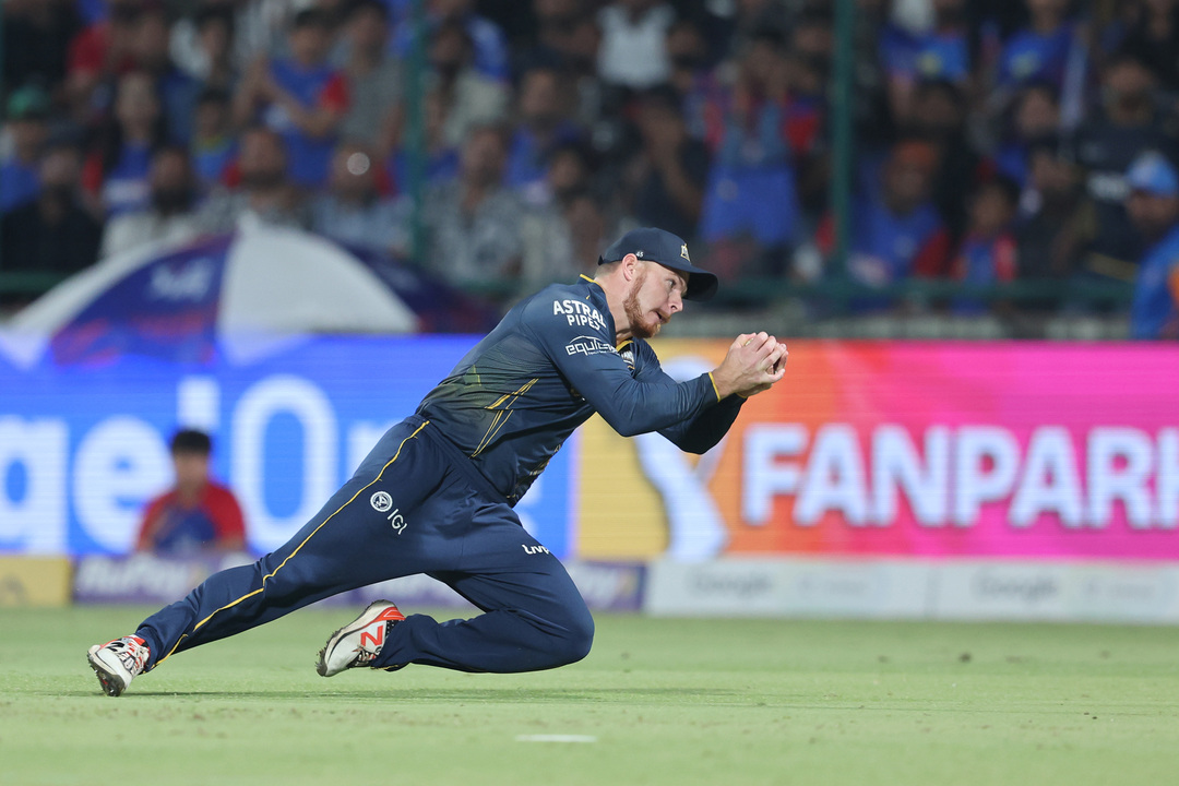Nothing Gets Past Him! Glenn Phillips plucks a Stunner background