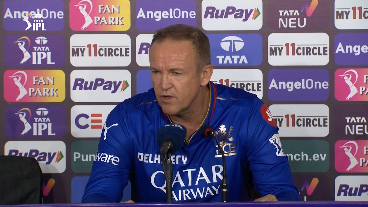 We've got some issues with our batting: Andy Flower