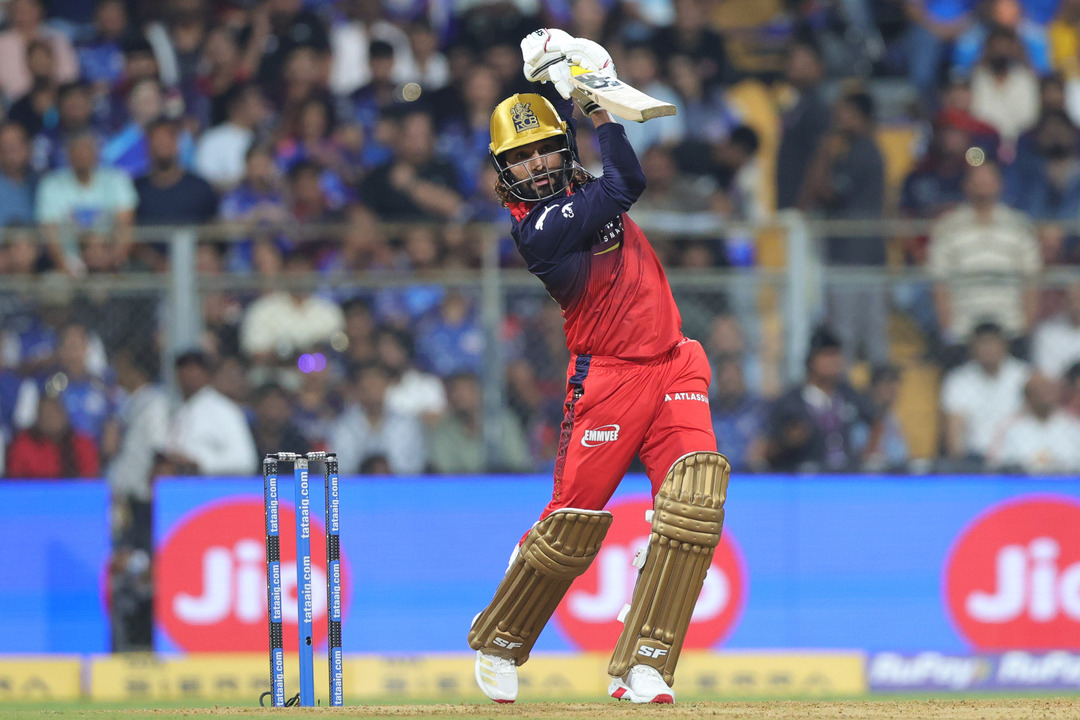 22 off 4! Patidar starts on fifth gear