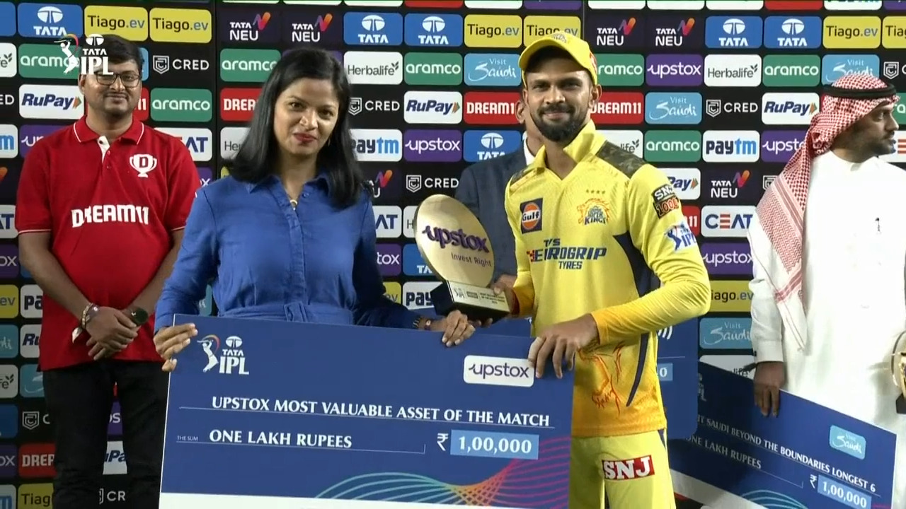 M01: GT vs CSK – Upstox most Valuable Asset of the Match – Ruturaj Gaikwad background