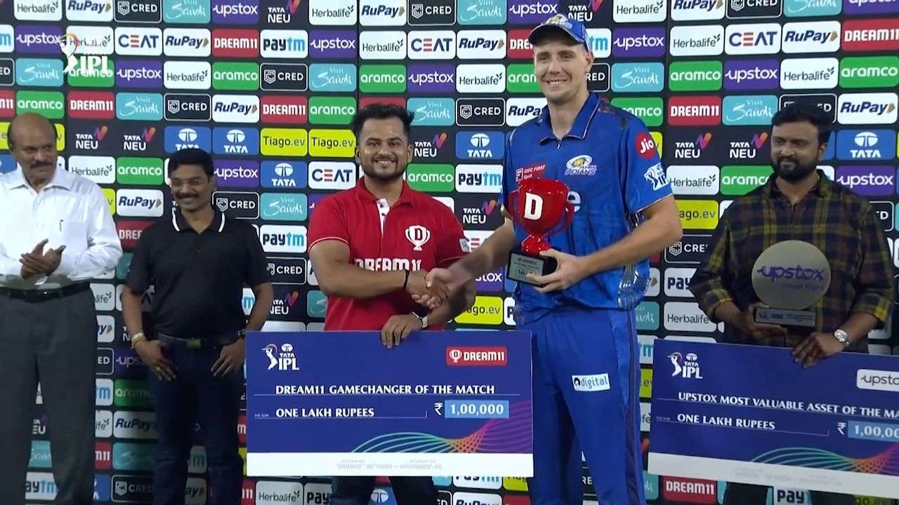 M25: SRH vs MI – Dream11 GameChanger of the Match – Cameron Green background
