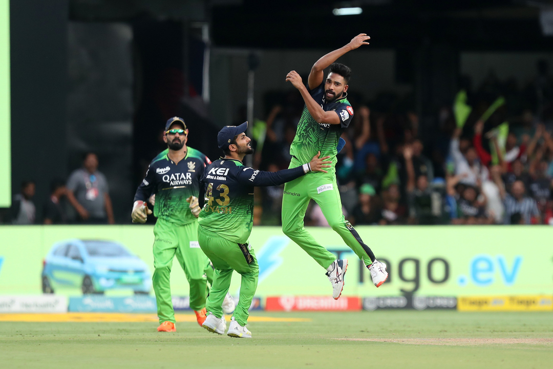 Ripper: Siraj cleans up Buttler with a beauty