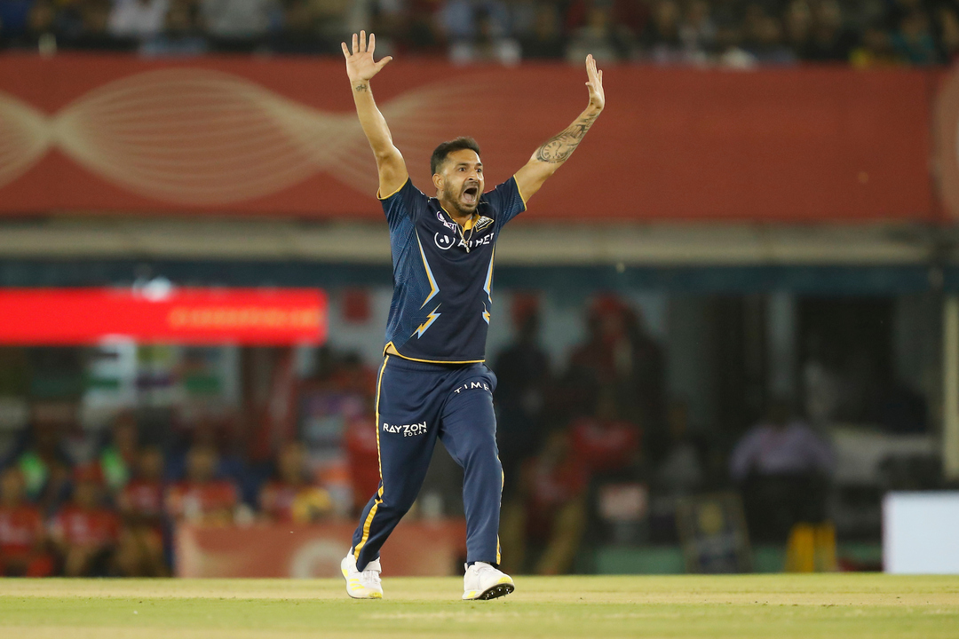 Mohit Sharma's economical 2/18 on GT debut