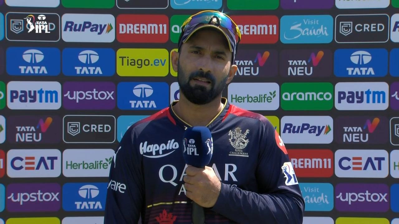 M27: PBKS vs RCB – Dinesh Karthik Interview background