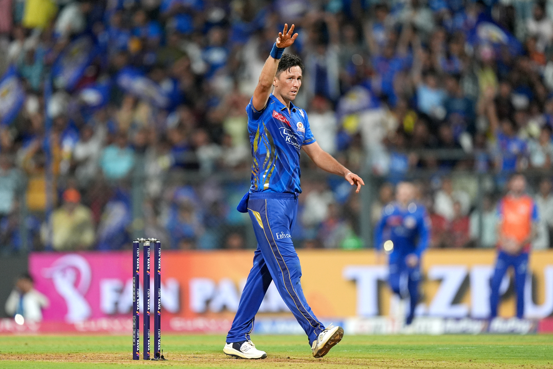 Yorkers galore and gets the wicket: Boult frustrates SRH