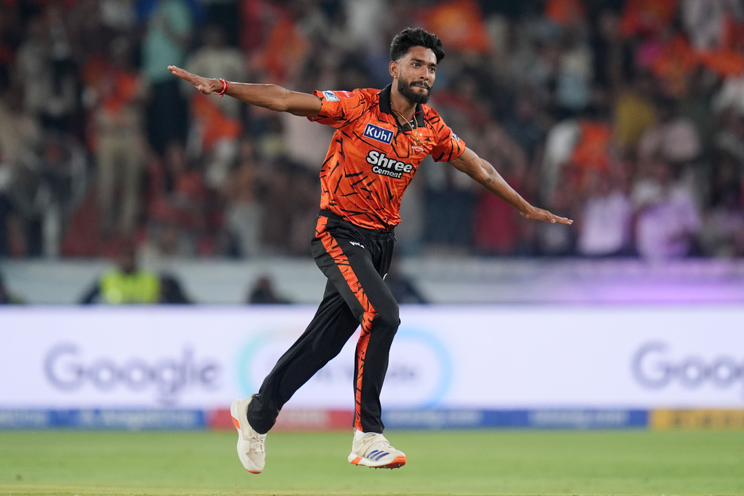 Debut to Remember: Praful Hinge Rattles through RR lineup with 4/34