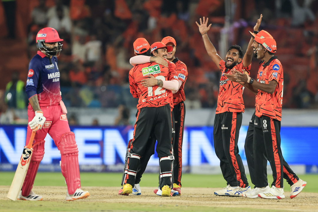 DRS Masterstroke: Salil Arora's Perfect Review Overturns Decision vs Jadeja