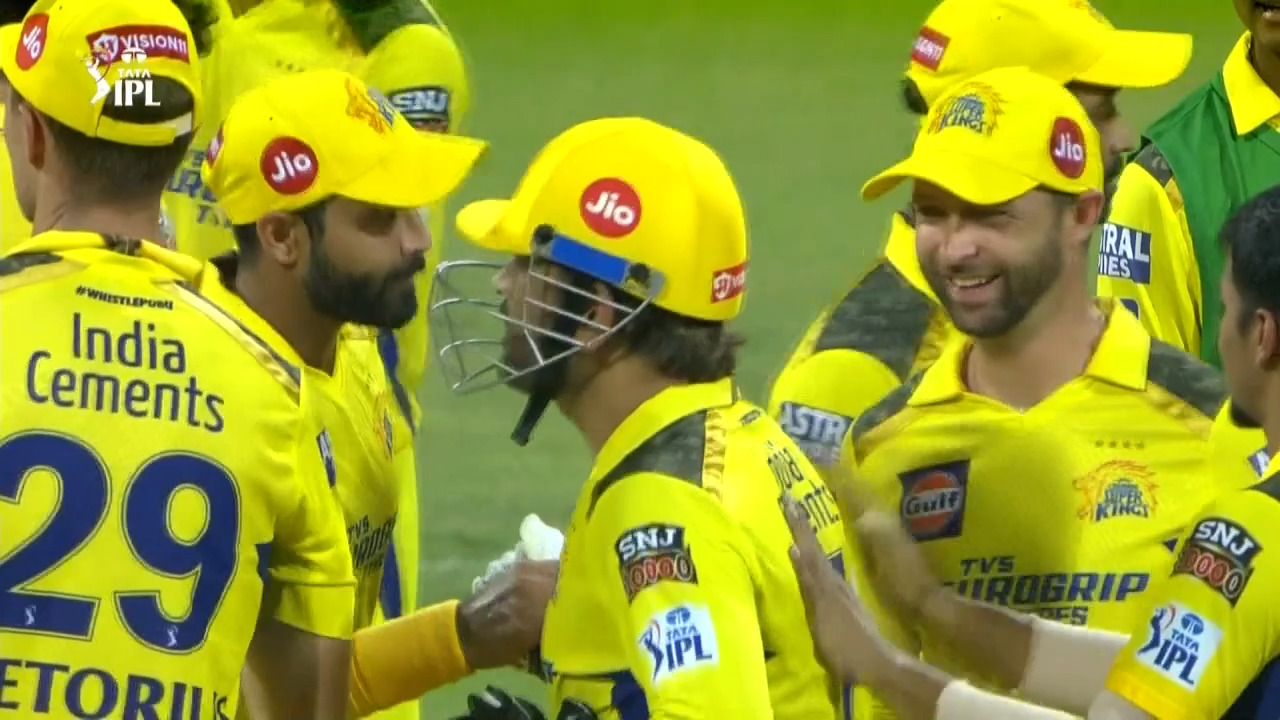 DRS done right: Excellent review and catch from Dhoni to dismiss Suryakumar Yadav