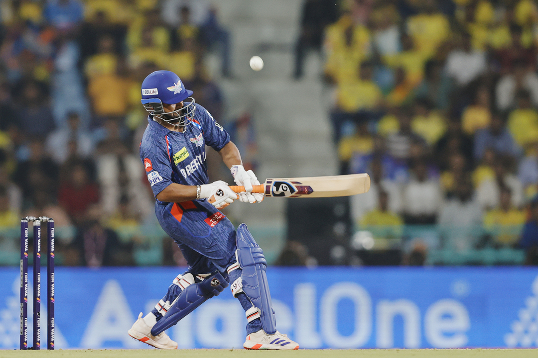 Pant doing Pant things: A Classic Reverse Ramp leaves Overton Stunned