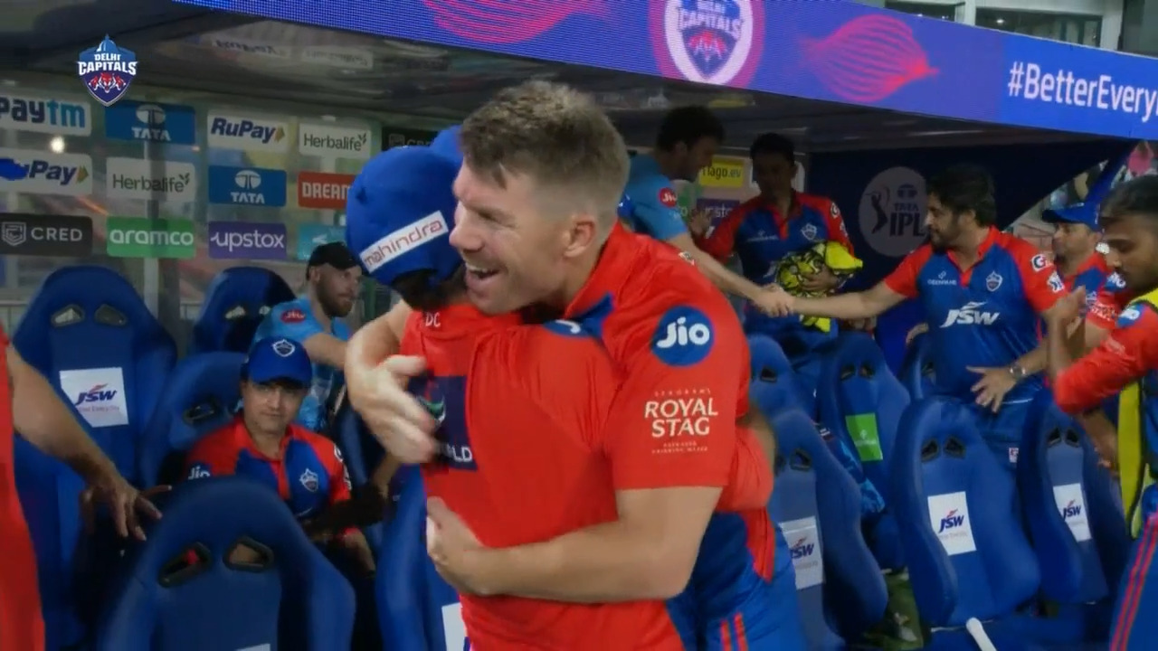 M28: DC vs KKR – Amazing Moments