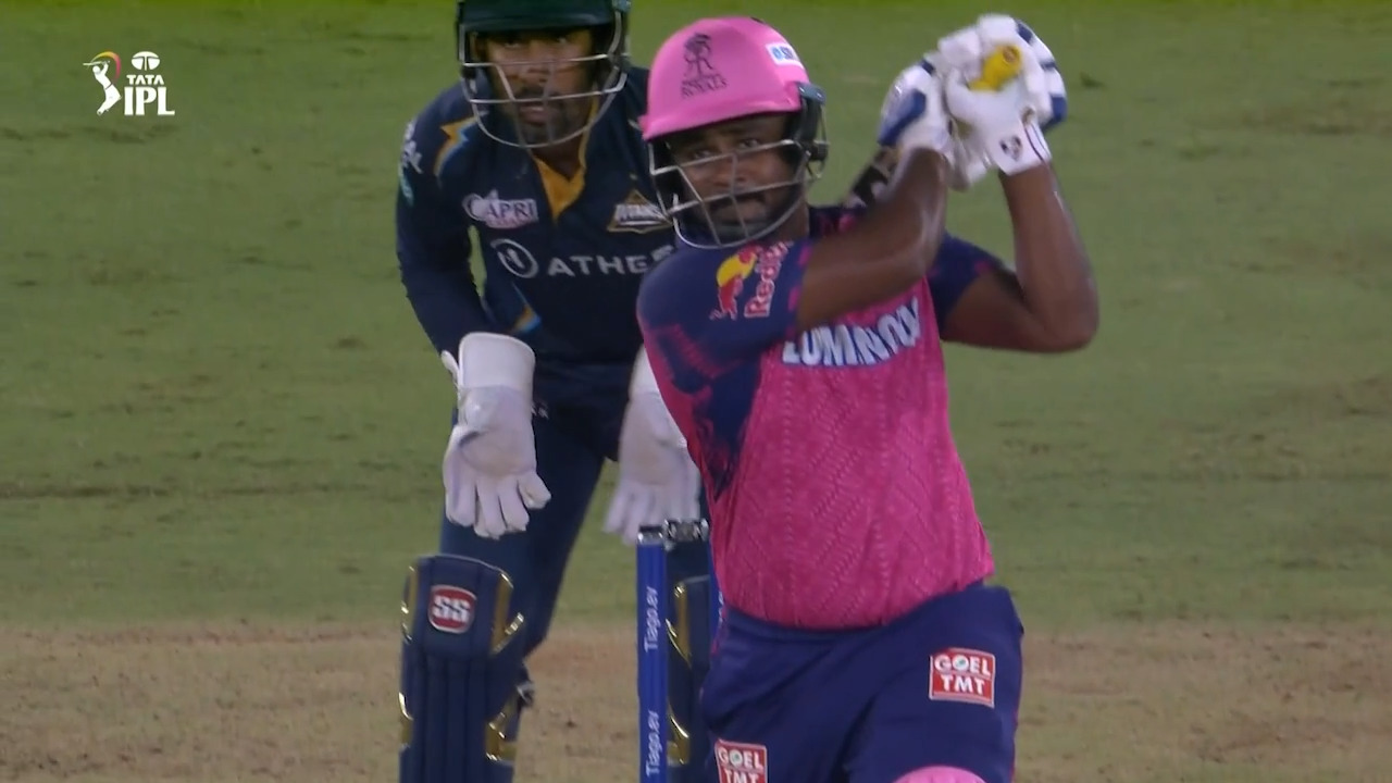M23: GT vs RR – Super Sixes background