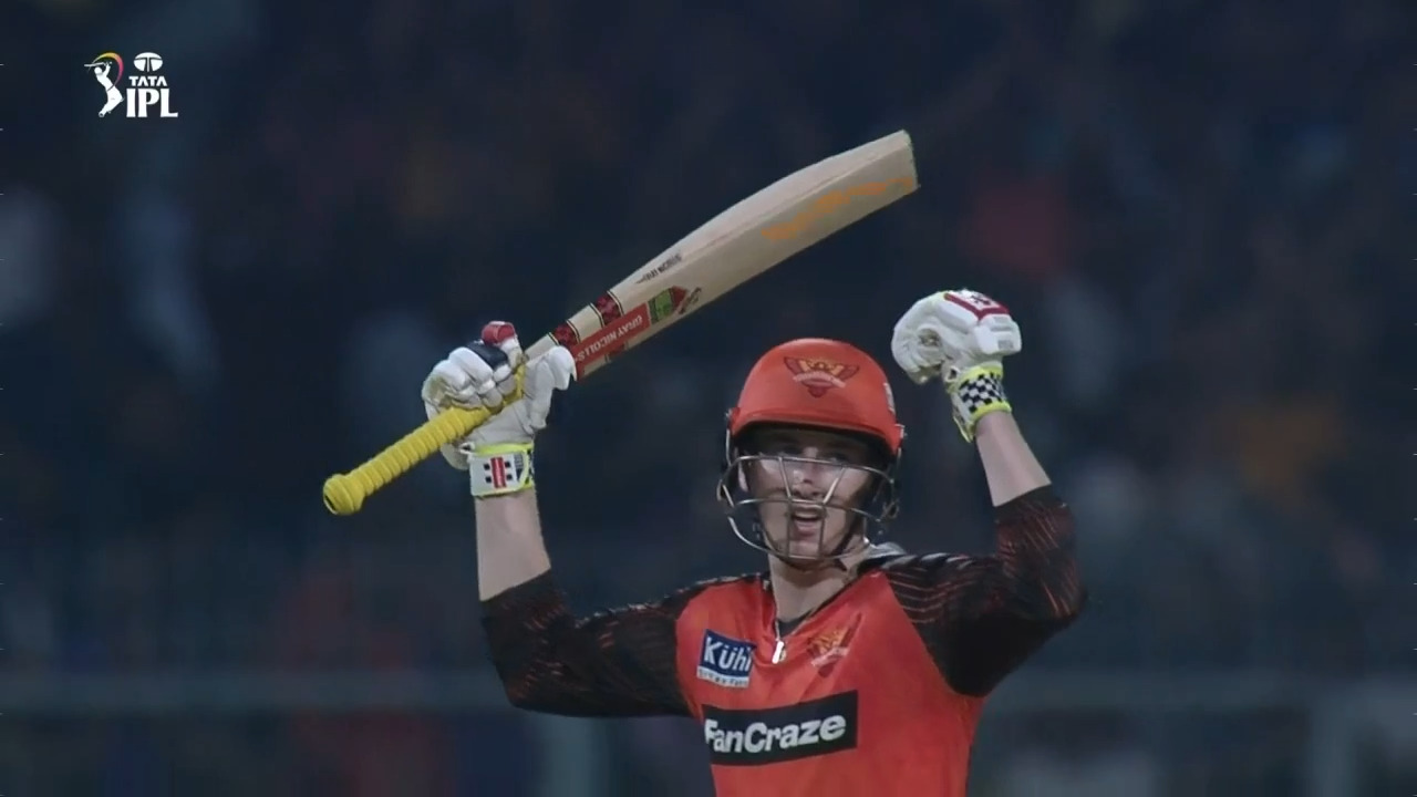 M19: KKR vs SRH – Amazing Moments background