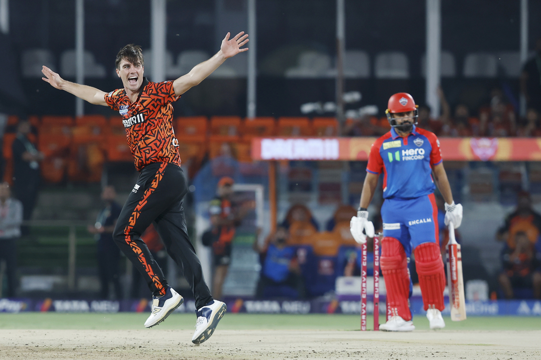 Super Start: Clever Cummins outfoxes Nair and Du Plessis background