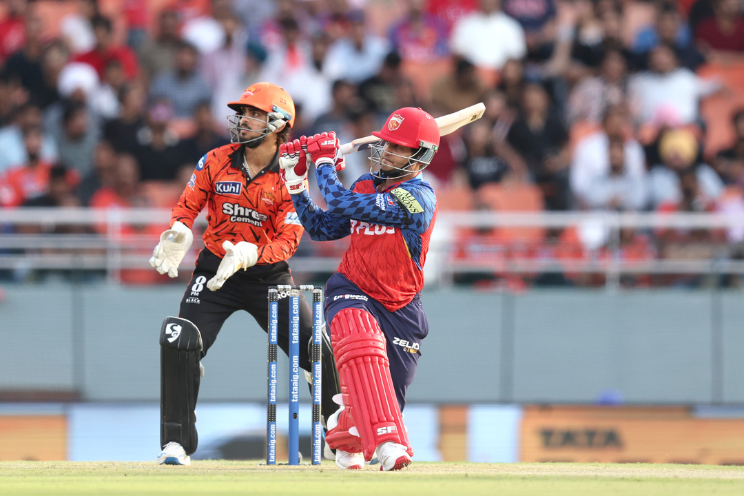4,6,4: Priyansh Arya smacks 18 runs in the opening over