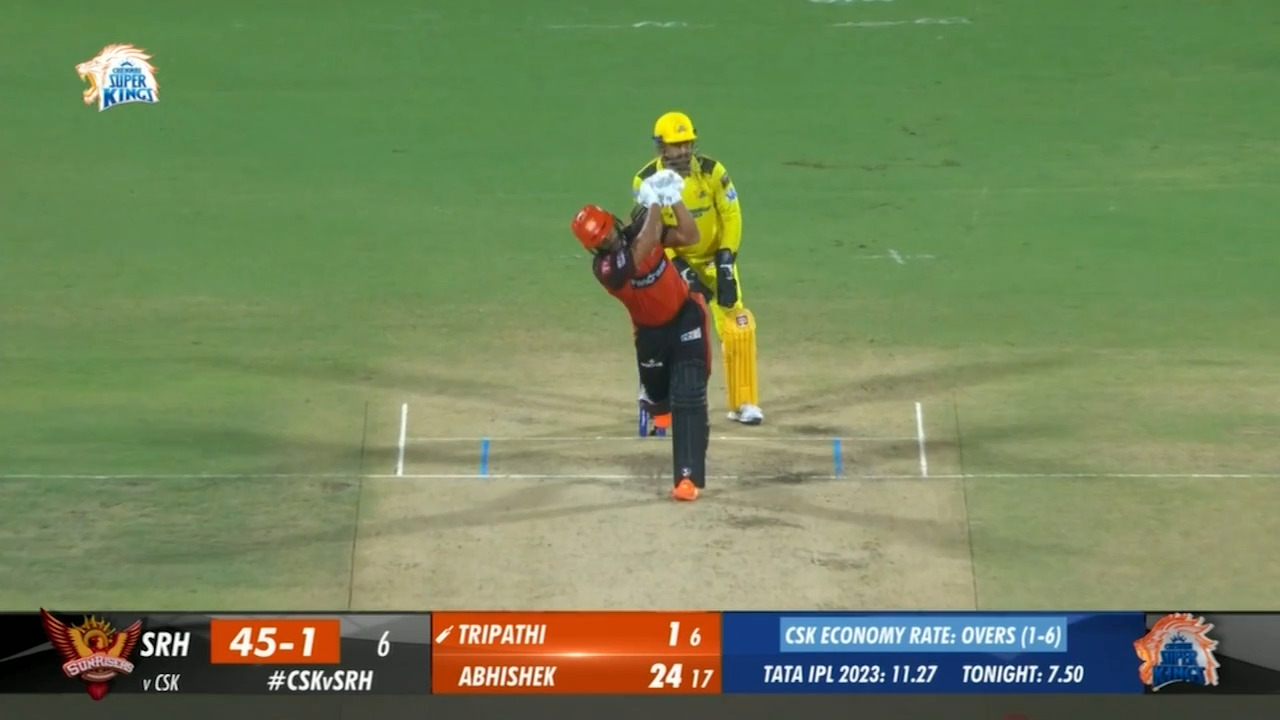 M29: CSK vs SRH – Rahul Tripathi Six