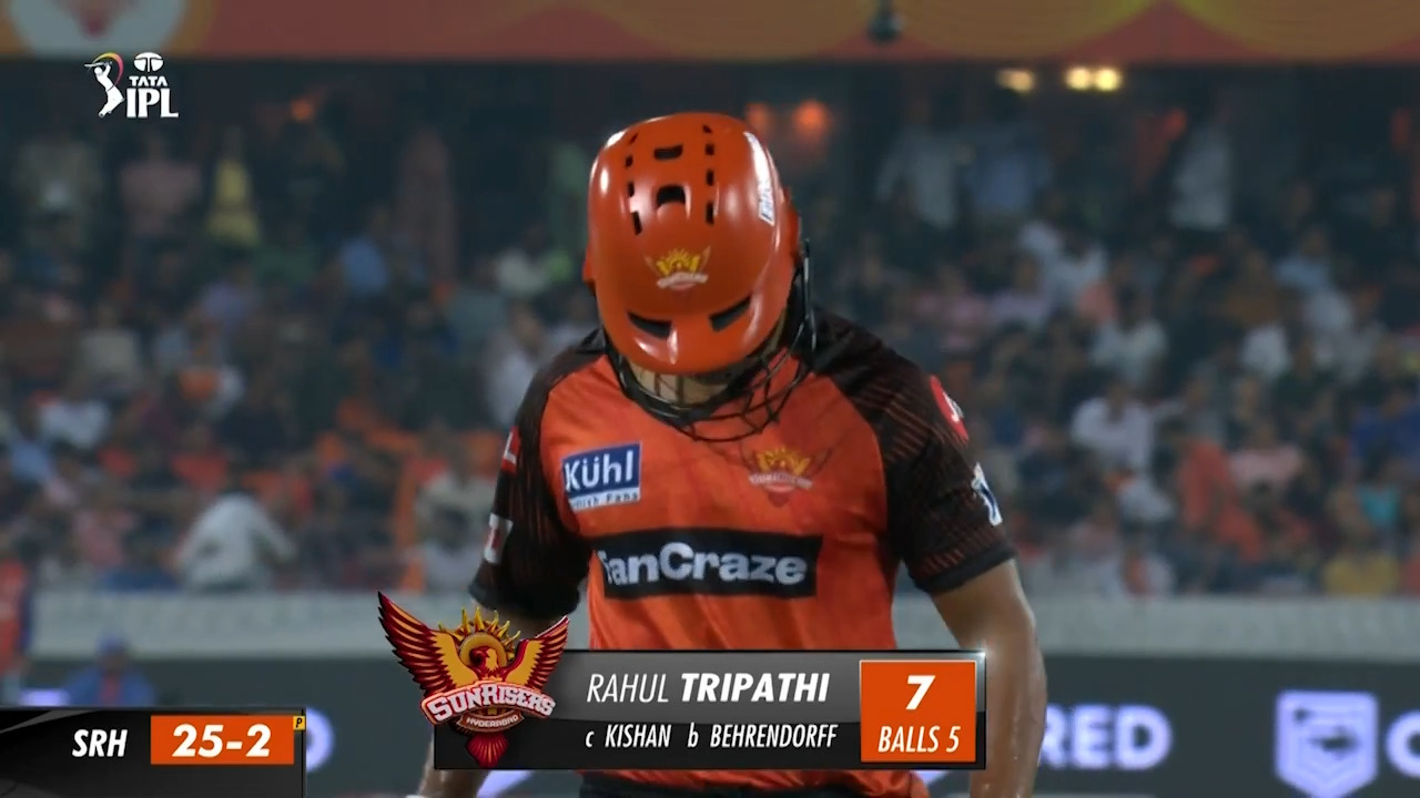 M25: SRH vs MI – Rahul Tripathi Wicket background