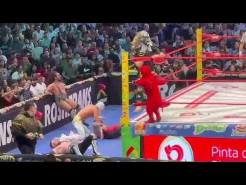 Reporte CMLL: Soberano Jr., Bárbaro Cavernario y Difunto 🆚 Hechicero, Rocky Romero y El Clon background
