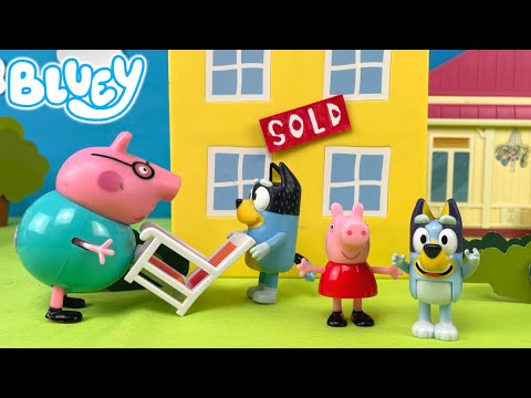 Bluey's New Neighbour Peppa Pig! đ | Pretend Play with Bluey Toys | Bunya Toy Town background