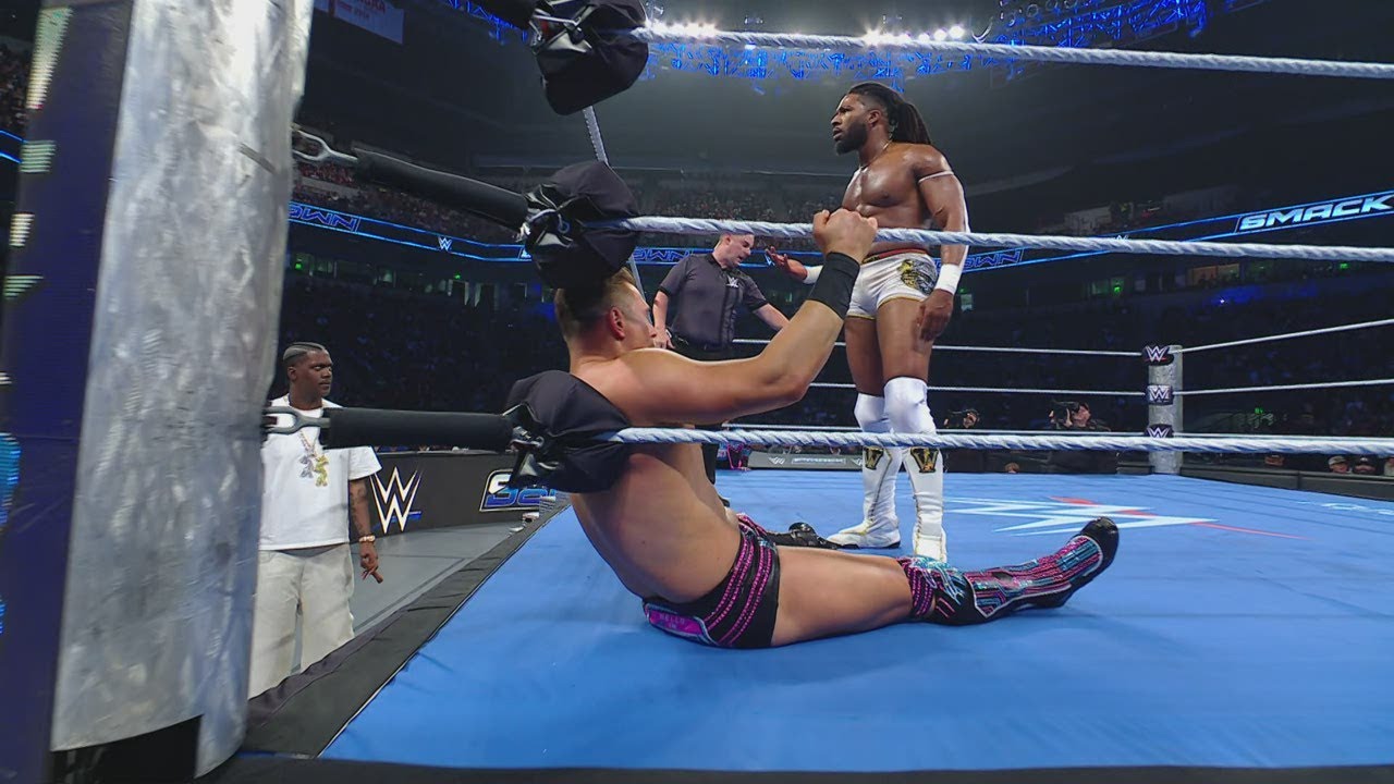 Trick Williams earn big hometown win against The Miz: SmackDown highlights, May 15, 2026 background