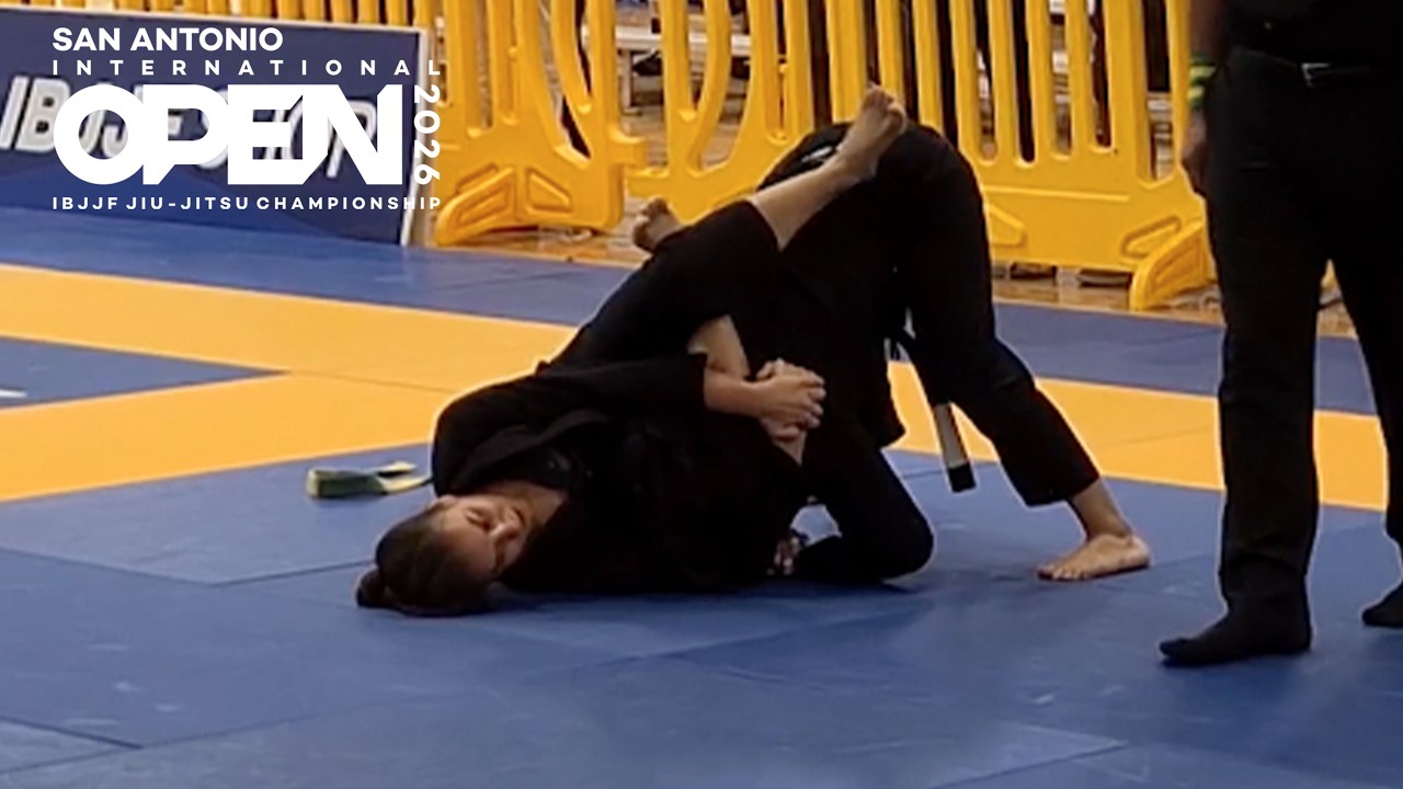 Thaynara Victoria vs Elsa Cardenas / San Antonio Open 2026 background