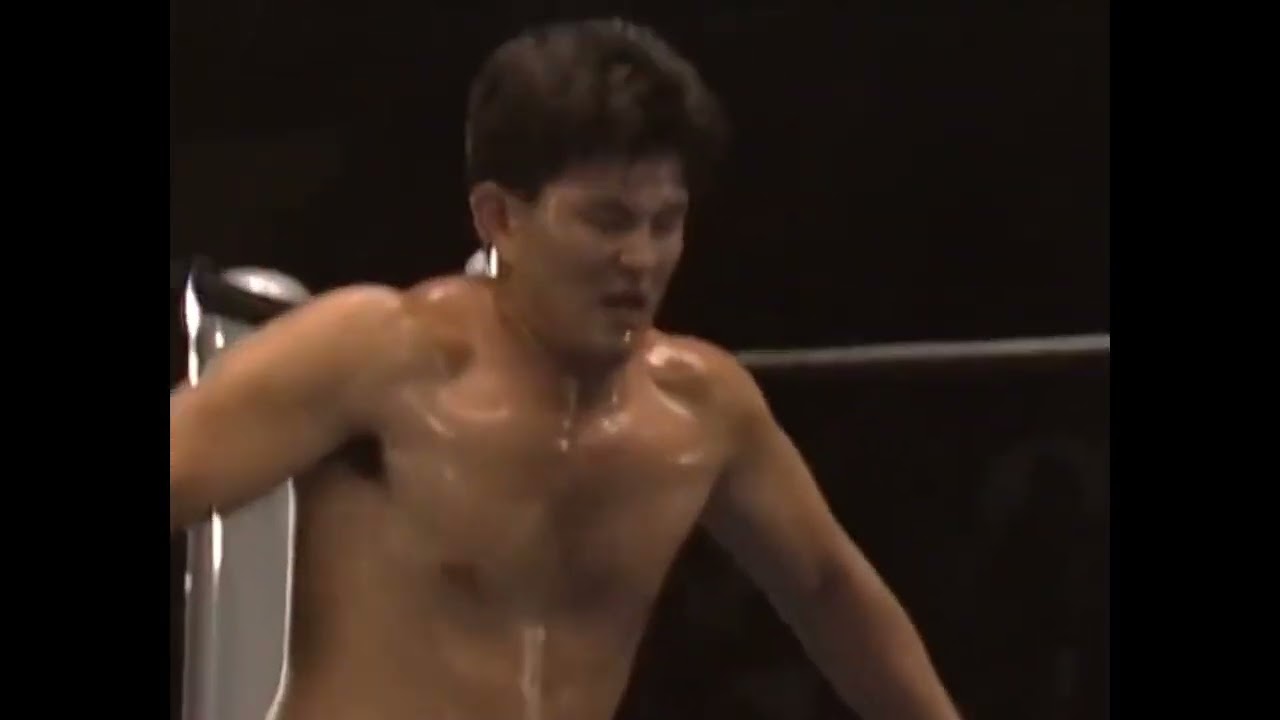 Akira Maeda vs Minoru Suzuki (UWF Newborn 5-28-90)