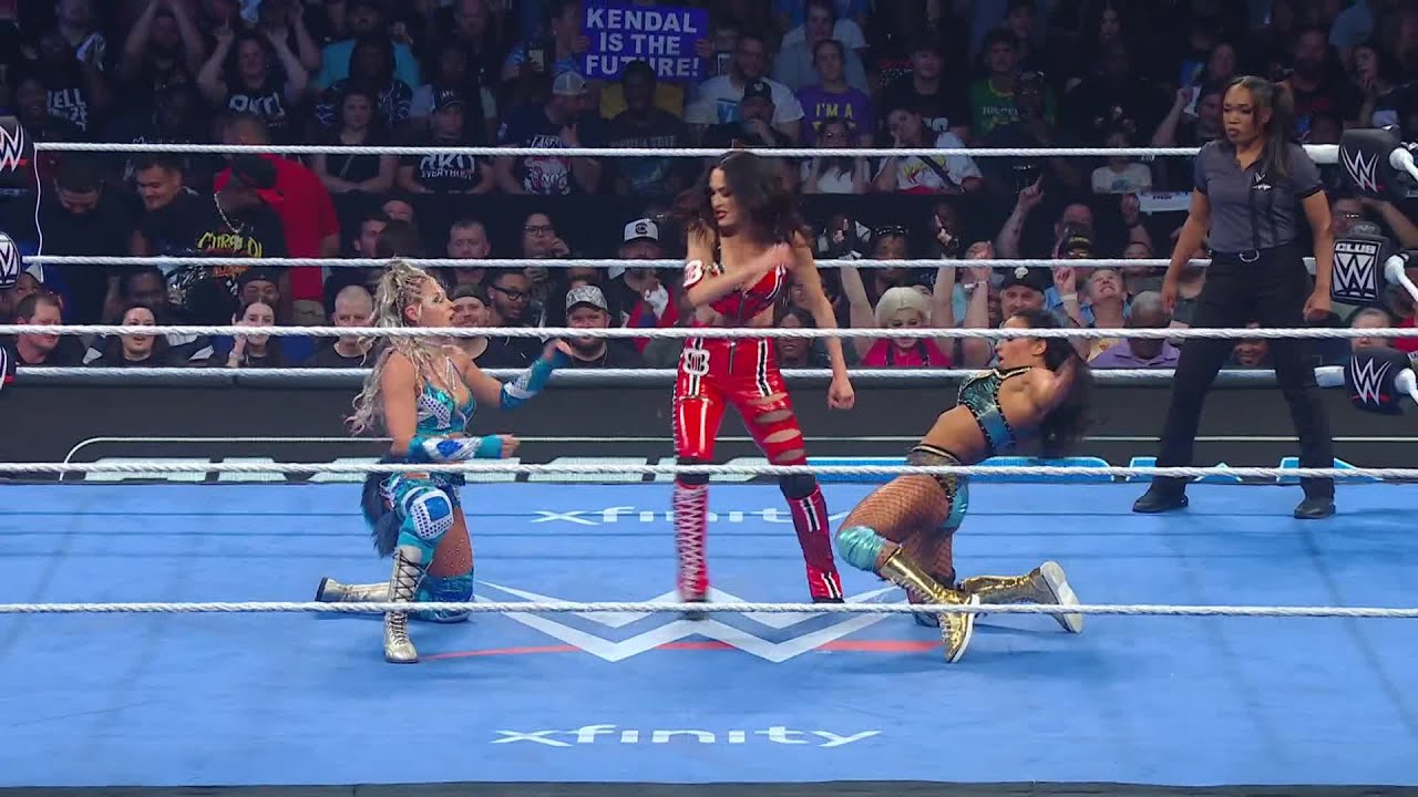 Paige and Brie Bella dispatch Giulia and Kiana James: SmackDown highlights, May 15, 2026 background