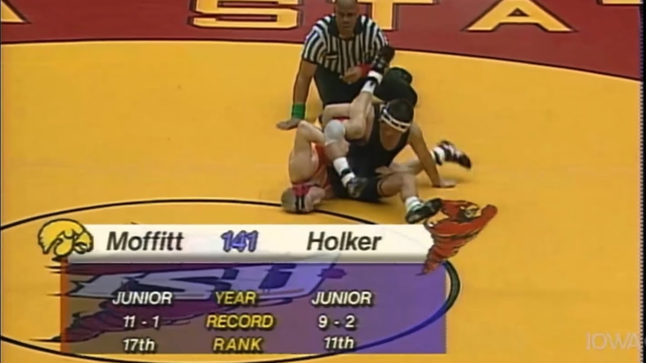 2001 College Wrestling: Luke Moffitt, Iowa vs Aaron Holker, Iowa State 141 pounds background
