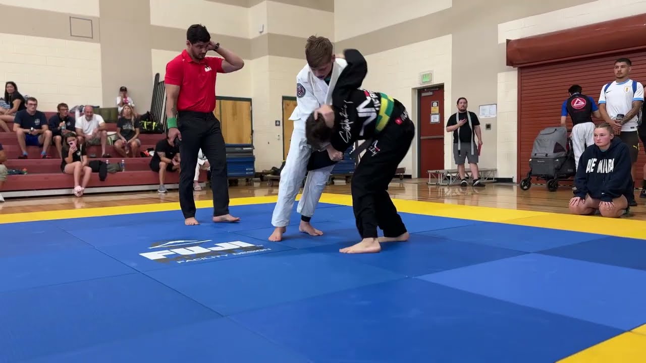 BJJ WHITE BELT BEGINNERS background