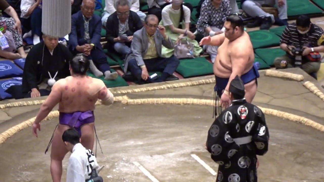 速報❗️尊富士vs一意【大相撲令和8年5月場所】10日目 【SUMO MAY DAY10】2026/05/19 background