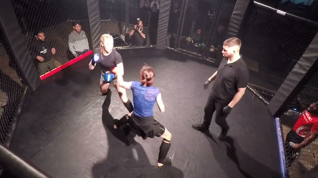 READING | MMA | MILDRED VS RHIANNON KENNA background