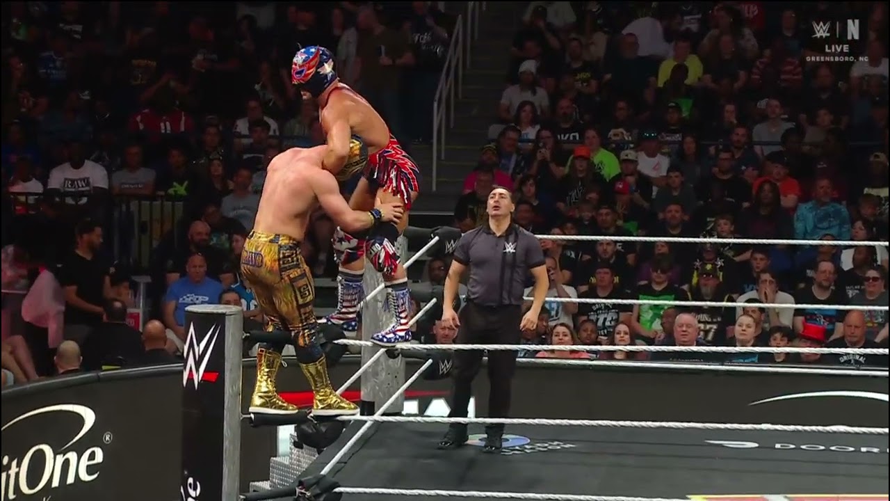 El Grande Americano Original & Los Hermanos Americanos vs. Los Americanos - WWE RAW | May. 18, 2026 background
