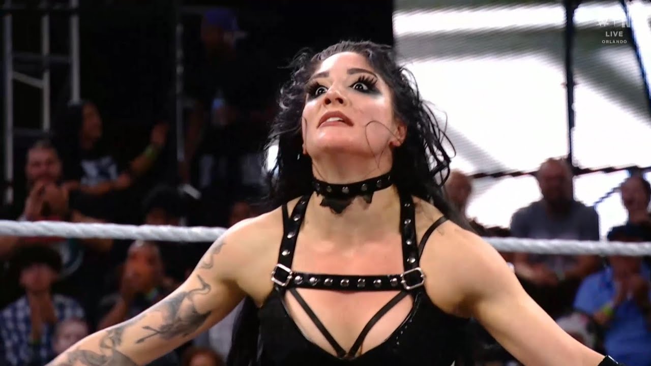 (2/2) Lizzy Rain vs Tatum Paxley: NXT May 19 2026 background