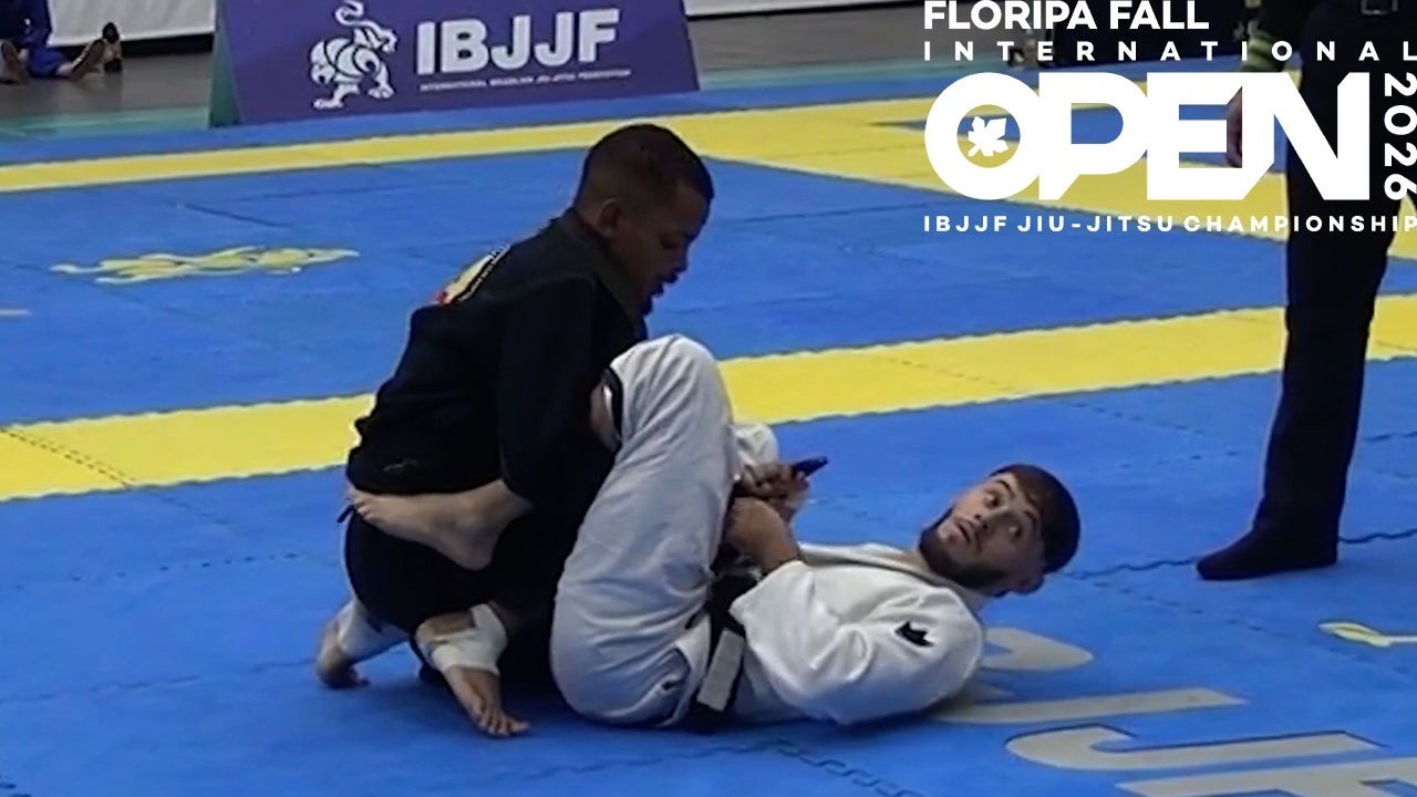 Jorge Arthur vs Alexandre de Souza / Floripa Fall Open 2026 background