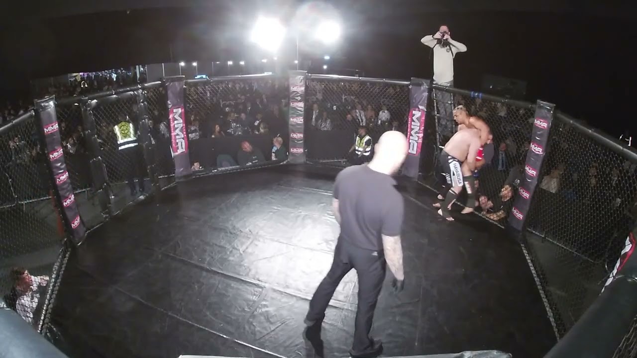 MANCHESTER | MMA | AMRARI STEWART RHOOMES VS JAY AHMED background