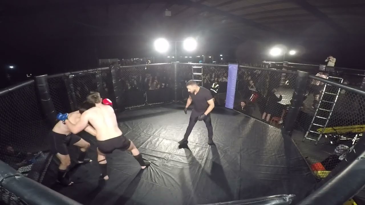 MANCHESTER | MMA | THE SLENDER VS WILL DAVIS background