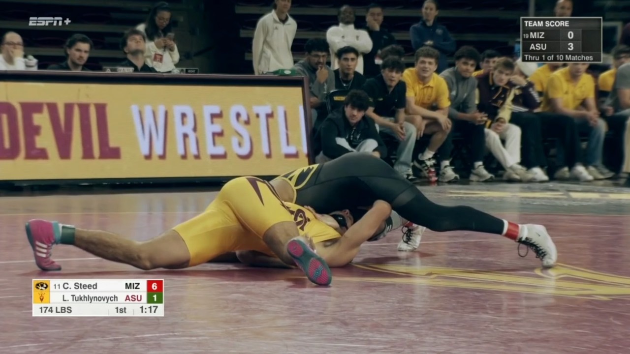 174lbs Cam Steed (Missouri) vs Leo Tukhlynovych (Arizona State) background