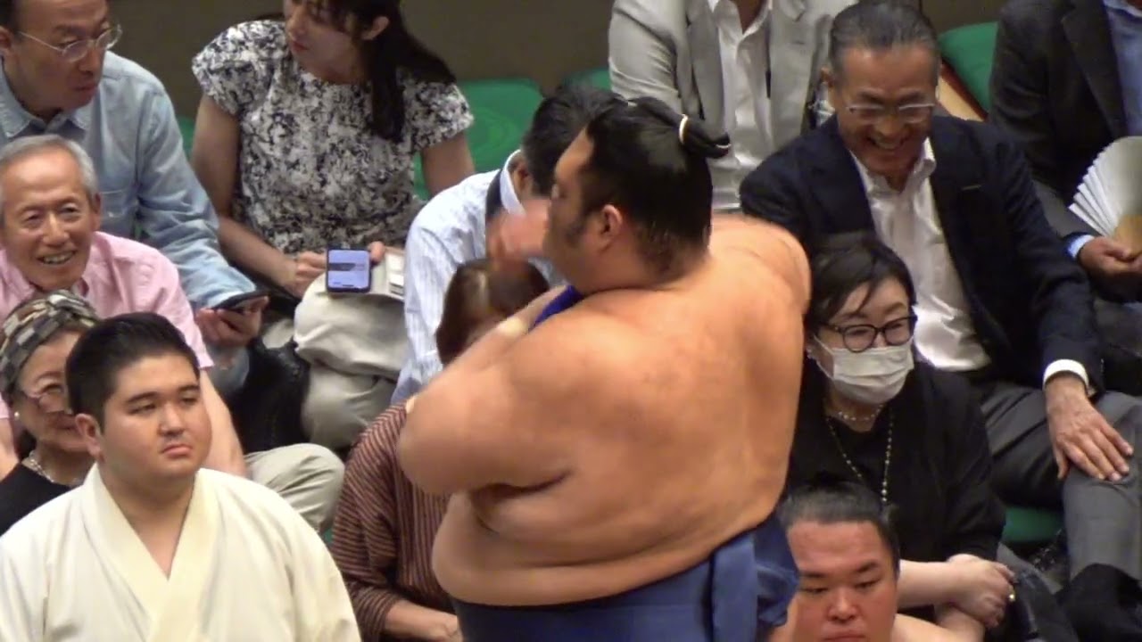 一意 vs 阿武剋【大相撲令和8年5月場所】11日目 KAZUMA vs ONOKATSU【SUMO MAY DAY11】2026/05/20 background