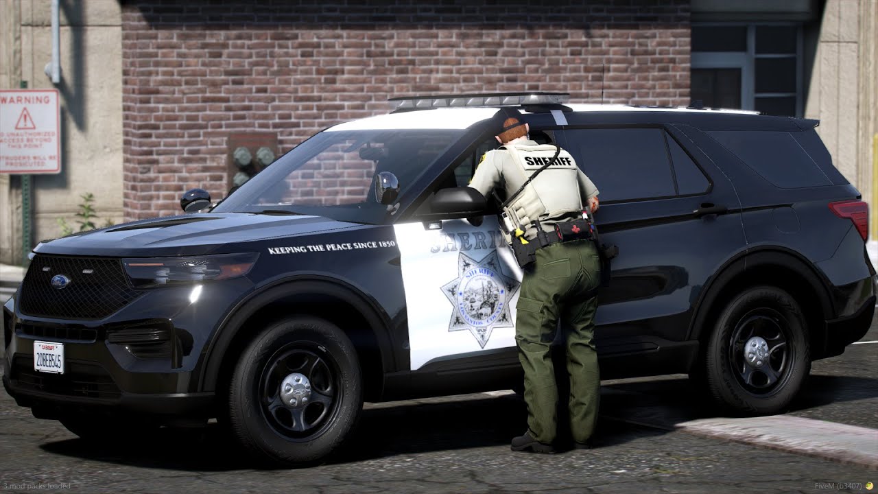 *LIVE* Supervisor Patrol in a REALISTIC San Diego Based FiveM Server! CIRP background