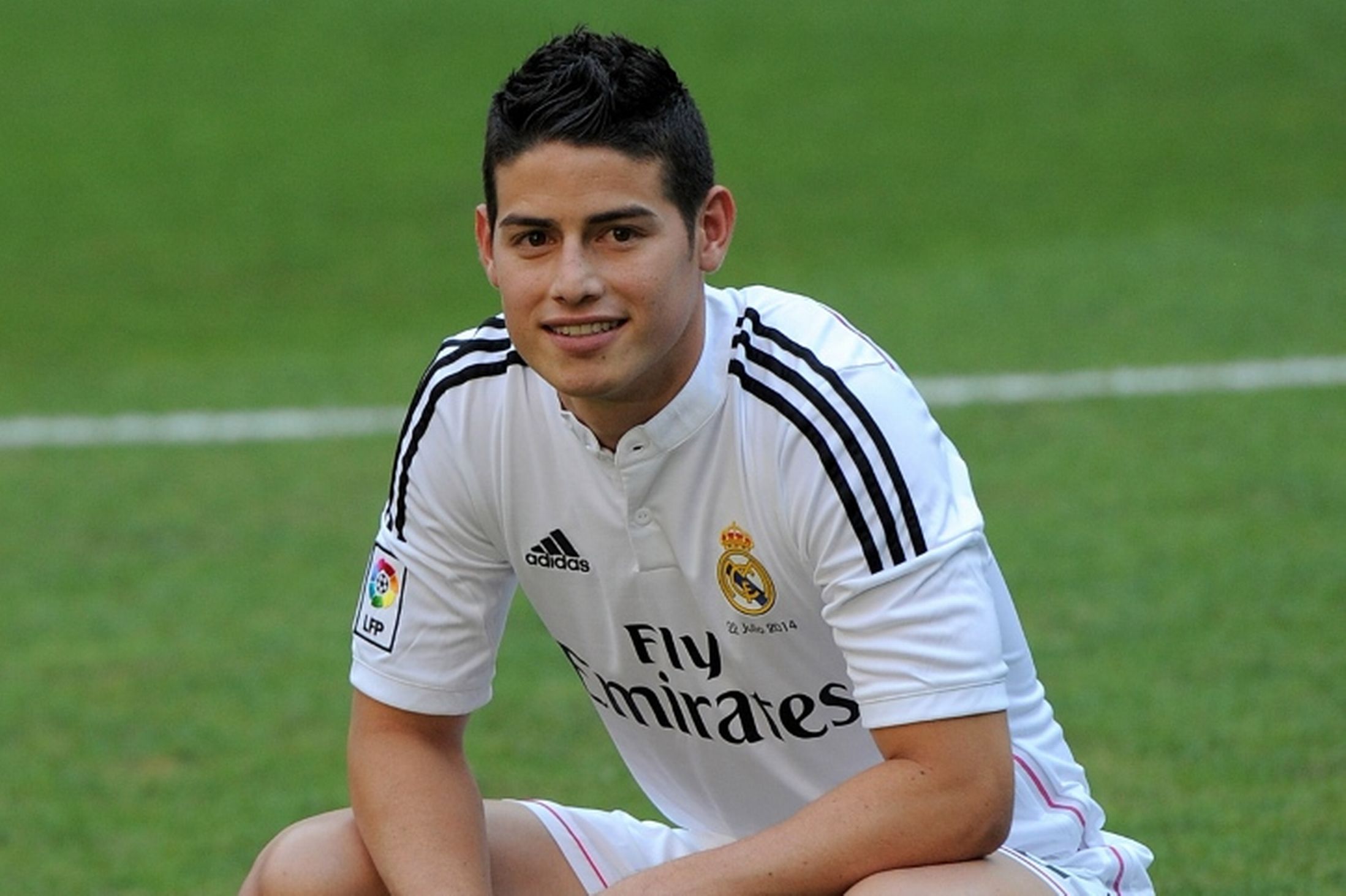 James RodrĂguez