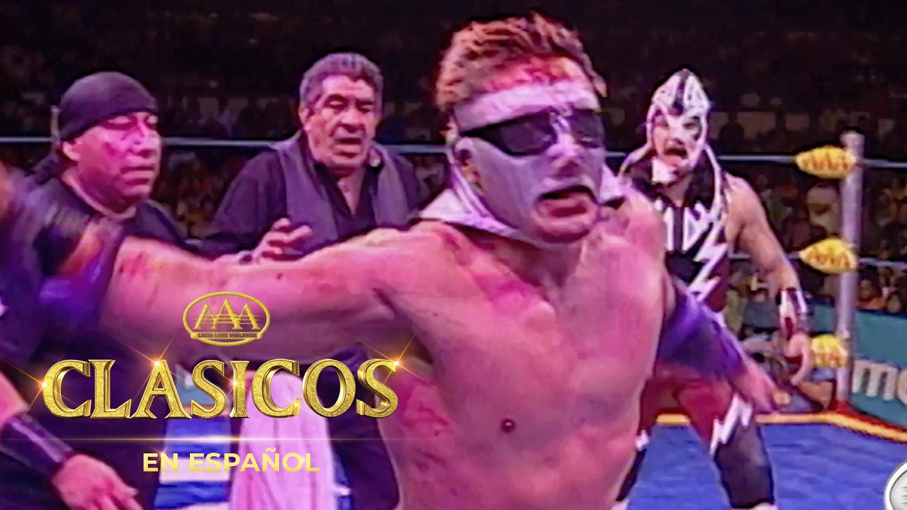LUCHA COMPLETA: Super Caló vs. Super Fly | Máscara vs. Máscara, Triplemanía XV background