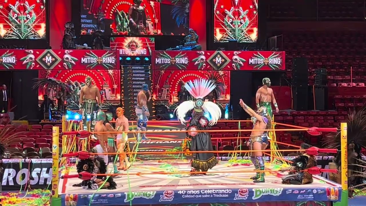 Luchadores de Agradecen el apoyo de la afición background