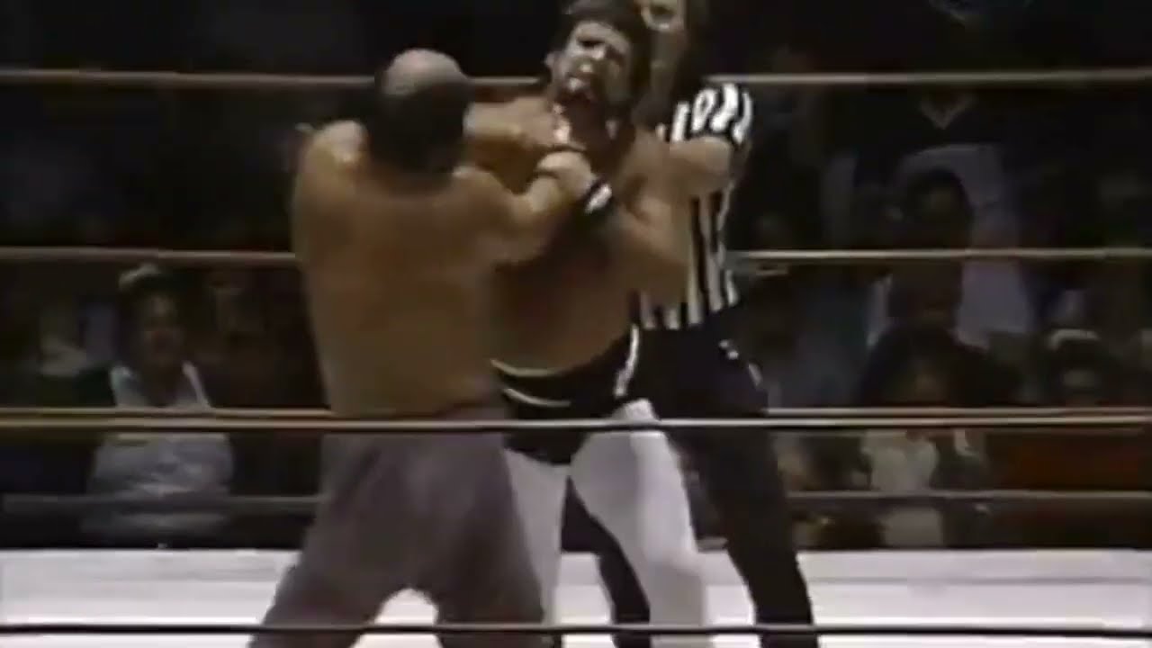 Jerry The King Lawler vs Kendo Nagasaki. Florida 1982 background