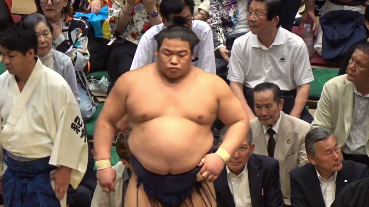 平戸海 vs 大栄翔【大相撲令和8年5月場所】13日目 HIRADOUMI vs DAIEISHO【SUMO MAY DAY13】2026/05/22 background