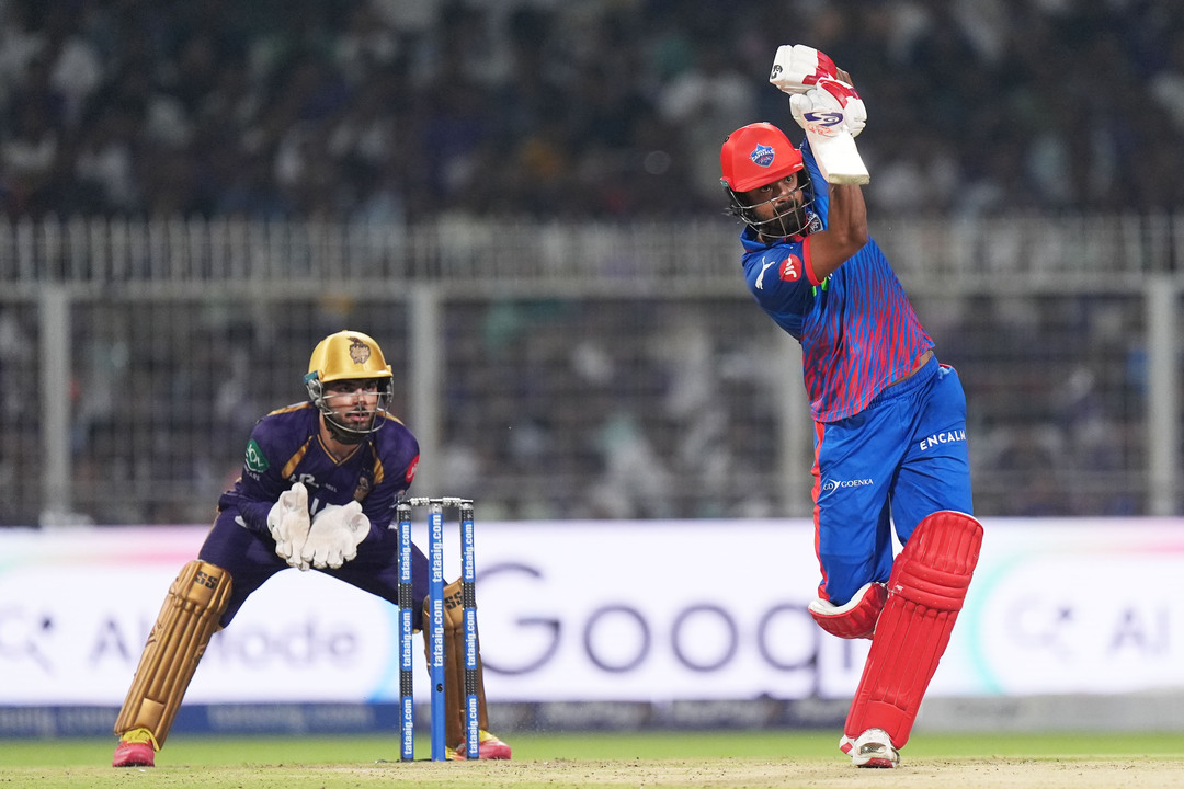 Down the ground masterclass: Rahul aces Narine test background