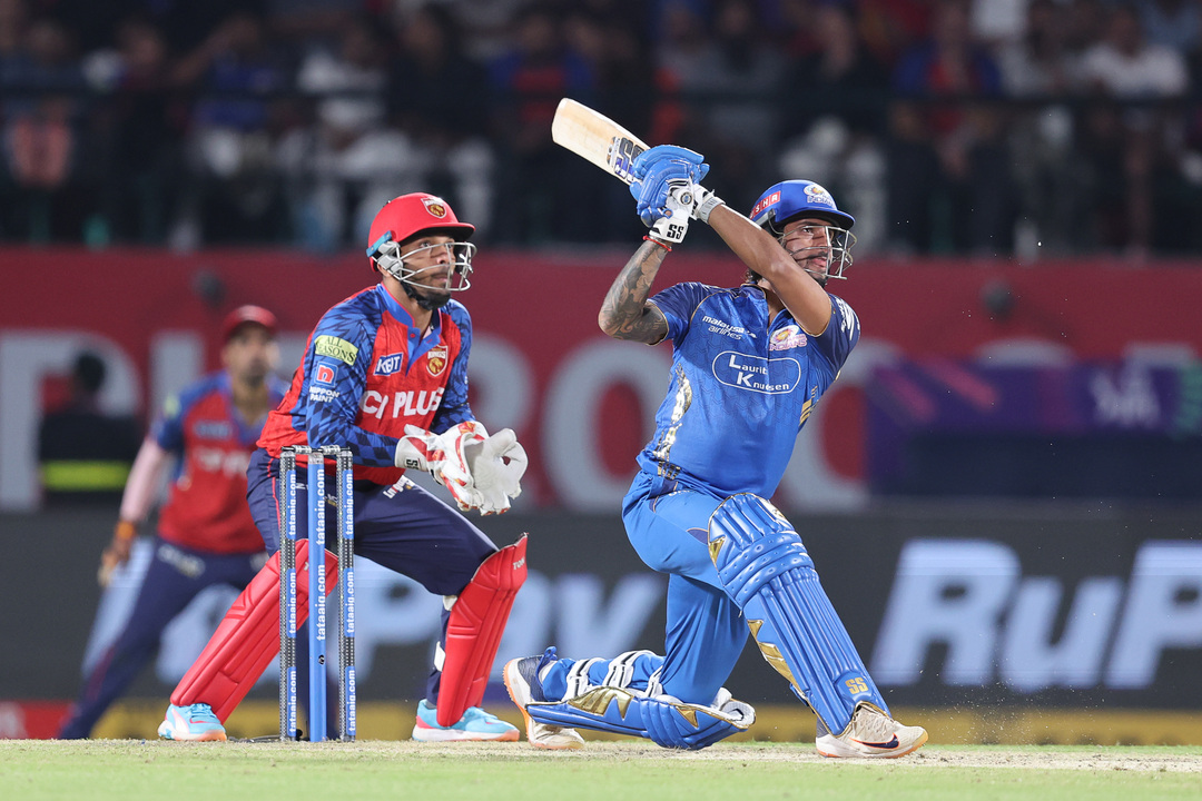 106m monster! Tilak Varma sends it into the mountains
