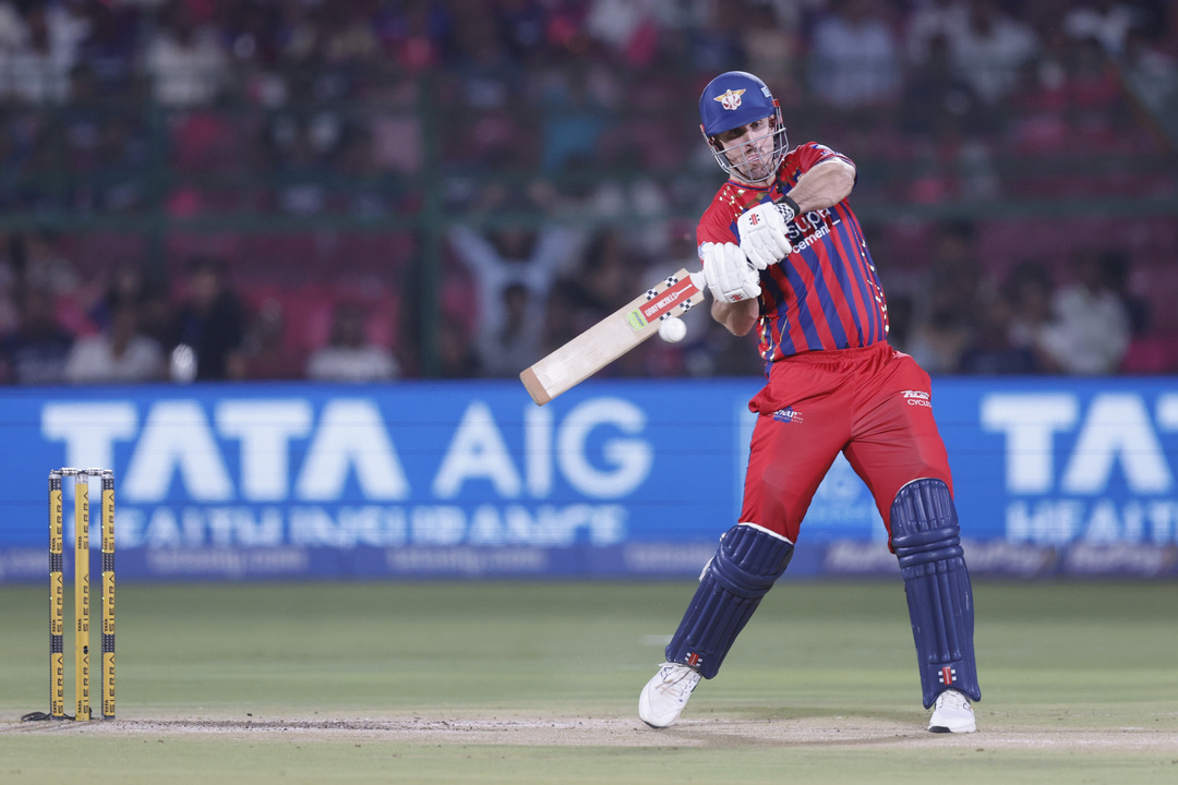 4,4,6: Marsh marches on against Brijesh background