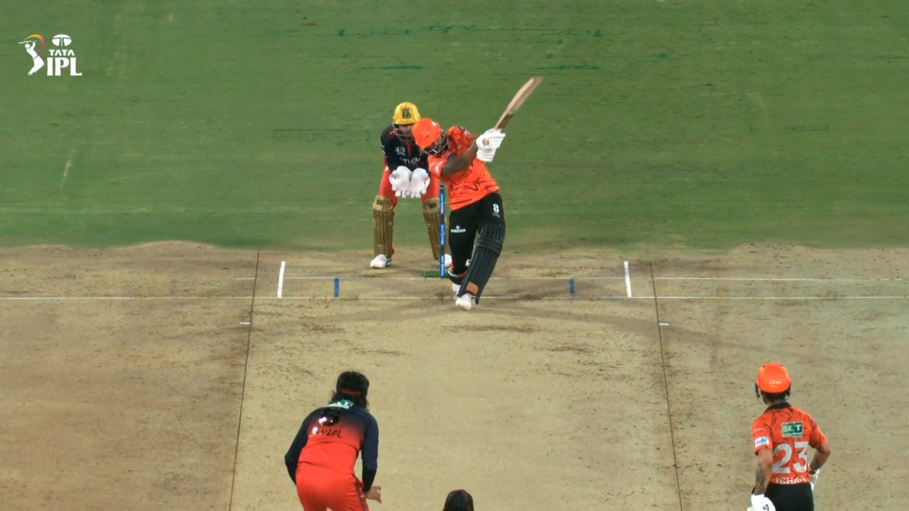 IPL 2026 M67: SRH vs RCB - Nitish Kumar Reddy Six