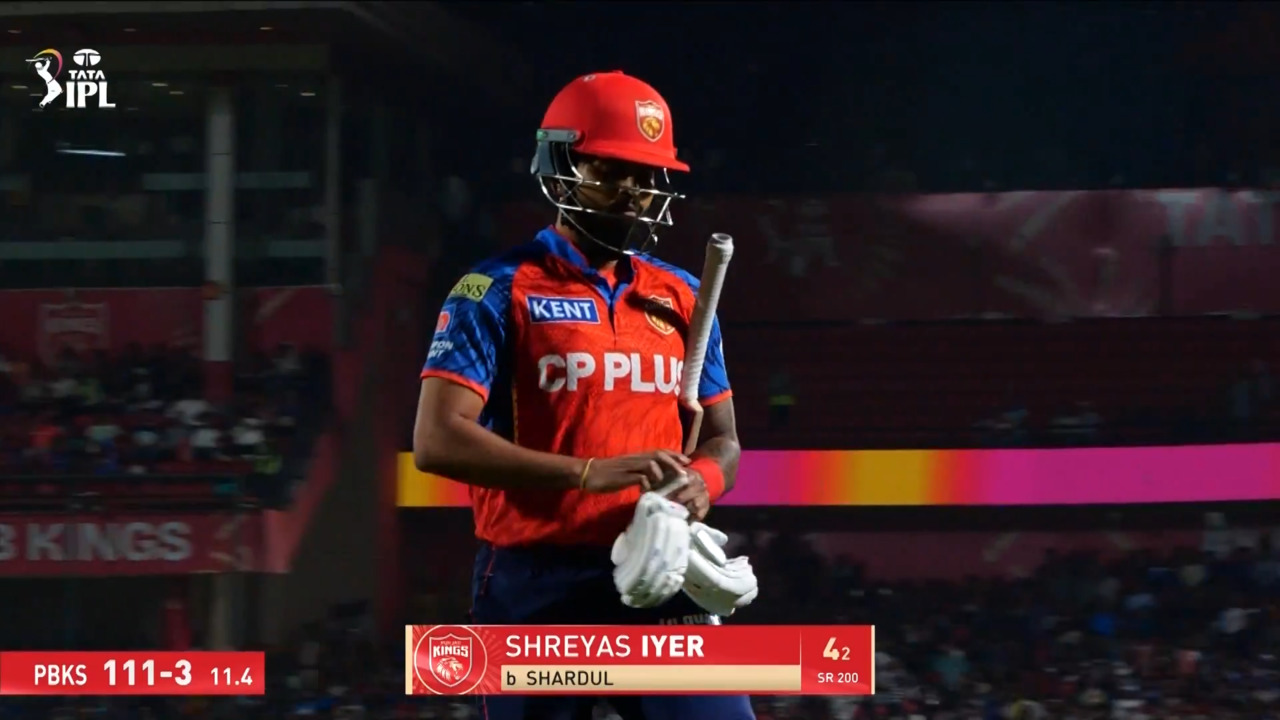 IPL 2026 M58: PBKS vs MI - Shreyas Iyer Wicket background