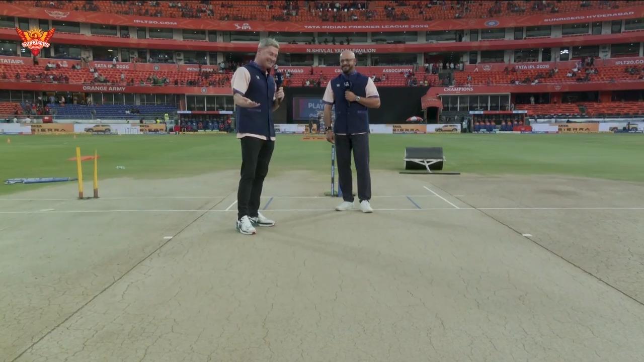 IPL 2026 M67: SRH vs RCB - Pitch Report background