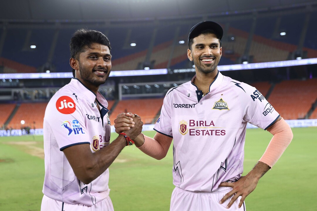 Lefties' Delight ft. Sai Sudharsan & Washington Sundar background